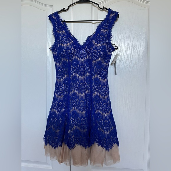 Betsy & Adam Dresses & Skirts - Betsy & Adam Royal Blue Lace Dress with Beige Lining